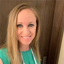 Kimberly Ewald's Instagram, Twitter & Facebook