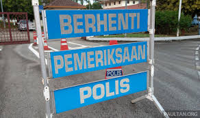 Dia didakwa mengikut seksyen 323 kanun keseksaan yang memperuntukkan hukuman penjara maksimum setahun atau denda. Hukuman Penjara 20 Tahun Dicadangkan Untuk Pemandu Mabuk Yang Sebabkan Nahas Maut Menteri Paultan Org