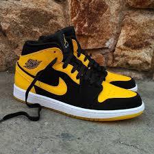 Jordan 1 Mid Se White Black Royal On Feet Air Jordan 1 Mid New Love 200 Mens Nike Shoes Sneakers Men Fashion Sneakers Fashion