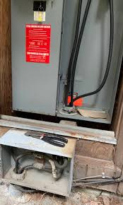 You can bury a splice in a direct burial cable; Rating For 2 Aluminum Xlpe Underground Utility Feed Home Improvement Stack Exchange