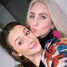 Raquel Langford's Instagram, Twitter & Facebook