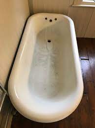 Bathing should be a relaxing and rejuvenating experience, but it's hard to enjoy a bath if the tub is relining also costs about the same or more than repainting a bathtub. Cast Iron Bath Re Enamelling Bath Repair London Essex Hertfordshire