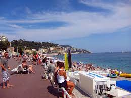To nice residents (niçois), the promenade des anglais is la prom and it's the centre of nice life. Promenade Des Anglais Wikipedia