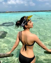Kiara Advani Hottest Photos Sexy Near Nude Pictures Gifs She pursued her bachelor's in mass communication from jai hind college, mumbai. kiara advani hottest photos sexy near