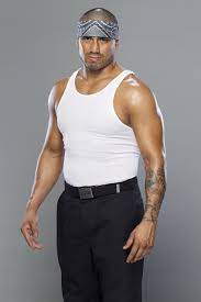 After sin cara negro was unmasked, he changed his name to hunico. Hunico Tadka Shadka Wwe Superstars Superstar Wwe