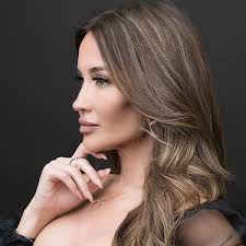 Katy Moyer's Instagram, Twitter & Facebook