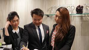 A general manager, sometimes simply called a gm, has broad, overall responsibility for a business or a business unit within a larger organization. Hotel Manager Job Description