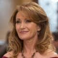 Jane seymour & michael amini a design collaboration michael amini & jane seymour have collaborated to bring you the most beautiful, elegant, and innovative furnishings. Dr Quinn S02e11 Weihnachtsgeschichten Dr Mike S Dream A Christmas Tale Fernsehserien De