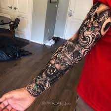 Los tatuajes en la espalda suelen verse muy bien en los hombres, especialmente en aquellos que tienen la espalda amplia, dando un mejor aspecto al. Pin En Tatuajes