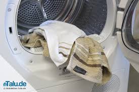 Ein zulaufschlauch für waschmaschinen wird benötigt, um wasser aus dem wasserhahn in die der schlauch sollte die waschmaschine locker mit dem wasserhahn verbinden, sodass er sich. Waschmaschine Anschliessen Anleitung Fur Zulauf Abfluss Talu De