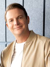 Mike Etheridge's Instagram, Twitter & Facebook