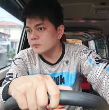 Bahay ng Pamilya Stuart-Topacio Kakaiba sa ibang lumang bayan sa Imus, ang  bahay na ito ay may hagdan sa harapan patungong antesala o balkonahe. Mga  bintanang capiz at kahoy na may florentinong