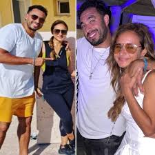 تتغذى المنطقة الشرجية و المهبل من حزمة عصبية واحد عمليا طبقا لآراء قطاع عريض من النساء. ÙƒÙ… Ø¹Ù…Ø± Ù†ÙŠÙ„Ù„ÙŠ ÙƒØ±ÙŠÙ… ÙˆØ®Ø·ÙŠØ¨Ù‡Ø§ Ù‡Ø´Ø§Ù… Ø¹Ø§Ø´ÙˆØ±