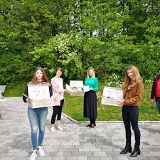 Wenn man sich selbst bei „the new yorker nicht mehr lange genug konzentrieren kann, um ein musikstück in seiner ganzen länge zu hören, wie können da bücher überleben? Heimvorteil2go Boxen Fur Schmallenberger Abiturienten Schmallenberg