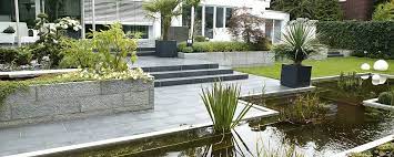 Großer garten haus und garten garten terrasse gartenanlage kleiner garten landschaftsbau landschaftsbau ideen garten gestalten. Gartenplanung Gartengestaltung Senger Gartendesign Gmbh