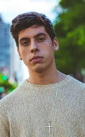 MÁS RISA MENOS PENA <3 (PART. GINO MELLA)