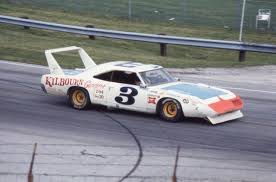 Nothing better epitomizes american grassroots racing than the sprint car. Milwaukee Mile 1972 Nascar Cars Old Race Cars Dodge Muscle Cars
