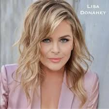 Lisa Donahey — Dream Me Home for Christmas: тексты песен, клипы и концерты