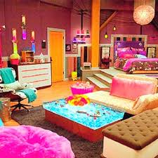 Check out the best affordable bedroom sets. Icarly Has The Best Bedroom Ever I Love The Ice Cream Sandwich Love Seat And The Gummy Bear Chandeleir Icarly Bedroom Awesome Bedrooms Dream Rooms