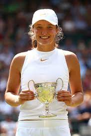 I'm 19 years old tennis player from poland. Iga Swiatek Following Radwanska Legacy After Qualifying For Maiden Grand Slam Ubitennis