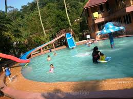 Ngintip mandi di tempat umum mudik di kampung ngintip cewek mandi lepas be h itunya sampai tumpah. Murah Dan Best Puas Hati Lah Mandi Manda Di Singgah Santai Resort Hulu Langat Mama Kembar Tiga