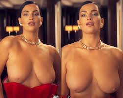 Paris Hilton Nude Pussy Slip Defiles Christmas | Conline