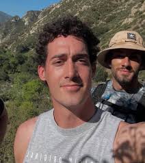 Seeking roommates in Coral Gables, Miami