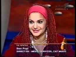 Inainte de andre, la numai 12 ani, deja avea un album lansat. 17 10 2000 Andreea Antonescu A Fugit De Acasa Si Trupa Directia 5 Youtube