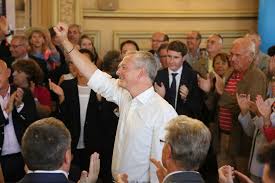 Une idée qui est loin de faire l'unanimité. Bruno Le Maire A Tours Un Outsider De La Primaire A Droite Decomplexe