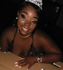 Nique Nique's hair page