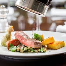 Sophia S Restaurant Im The Charles Hotel Munchen Creme Guides Gutes Essen Lebensmittel Essen Essen