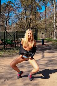 Superbe asian.nude in public exhibitionist exposure subway. Beautiful Smiling Blonde With Slender Body Flashing At Public Russian Sexy Girls