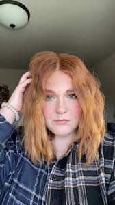 Amanda Maddocks's Instagram, Twitter & Facebook