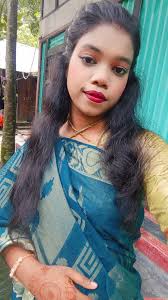 অনেক দিনধরেই মনটা শাড়ি শাড়ি করতেছিলো। ফোনে শাড়ির স্কিনশট দিয়ে ভরে  ফেলেছি। ফেসবুকে সবাইকে মেনশন দিচ্ছি। কিন্তু একটাও শাড়ি গিফট ...