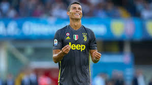 Cristiano Ronaldo Ses 4 Enfants Sont Les Plus Mignons Des Supporters Photos Magicmaman Com