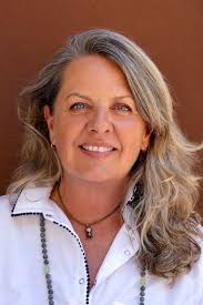 Sandra Muller's Instagram, Twitter & Facebook