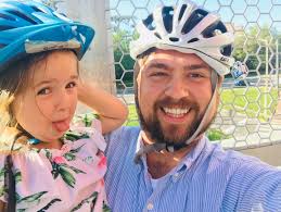 Congratulations to Michelle Nall for being awarded the Community Advocate  Award from the Chapman Chapter of UF's Gold Humanism Honor Society!  Michelle is one of our nurse practitioners