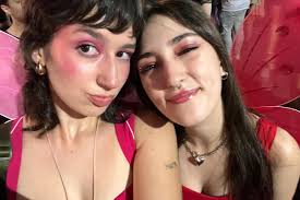 gabriela (@gabrielavsl) • Instagram photos and videos