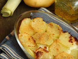 Durante gli ultimi 20 minuti, alzate il forno al massimo per creare una crosticina dorata. Porri E Patate Al Gratin Oggi Si Cucina