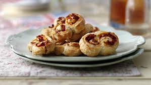 Mix the milk and cream together in a pitcher and add a little to. Lorraine Pascale Recipes Saturday Kitchen Recipessaturday Kitchen Recipes