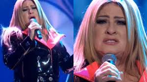 Beata kozidrak to jedna z największych polskich wokalistek. Beata Kozidrak Jak Nastolatka Na Bestsellerach Empiku 2019 Lateks Mini I Neony