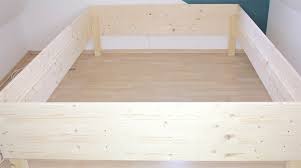 Das schöne, wenn sie ihr eigenes bett bauen, ist, dass sie in der wahl des materials vollkommen frei sind. Bett Bauen Fur Anfanger Ich Habs Getan Und Bilder Davon Gemacht