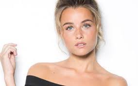 Bailey Kelly's Instagram, Twitter & Facebook