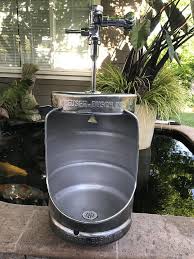 Bierfass Urinal In 2020 Bierfass Pissoir Und Fass