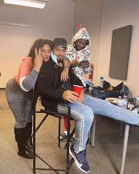 Nkechi blessing sunday popularly known as nkechi blessing is a popular nigerian actress, movie producer, script writer and musician. Actress Nkechi Blessing Gushes Over Ramsey Nouah On Movie Set In America