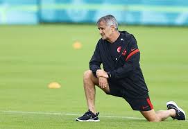 Futbolculuk kariyeri şenol güneş futbol kariyerine erdoğdu gençlik'te başladı. Senol Gunes I Care Lots About Italy Match Turkish Super League