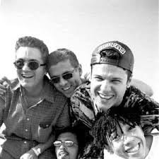 Maybe you would like to learn more about one of these? Desnudos En Cancun Lyrics By Mamonas Assassinas