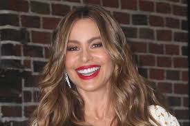 Sofia vergara's signature hair color was officially dark brown by 2010. Sofia Vergara S Glasses Have Nerdy Chic Inspo By Foster Grant Details Bvf News