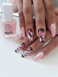 Decorar las uñas es una práctica que se ha vuelto muy popular desde hace un par de años pues lucen muy bonitas y en especial para las ocasiones especiales. Fingernagel Fingerngel Notitle Nails Notitle Nails Nails Fingernagel Unas Decoradas Modernas Manicura De Unas Unas De Maquillaje