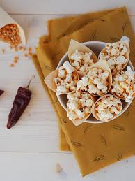 Pop Corn Au Piment D Espelette Et Brebis Piment Espelette Pop Corn Sale Idee Tapas